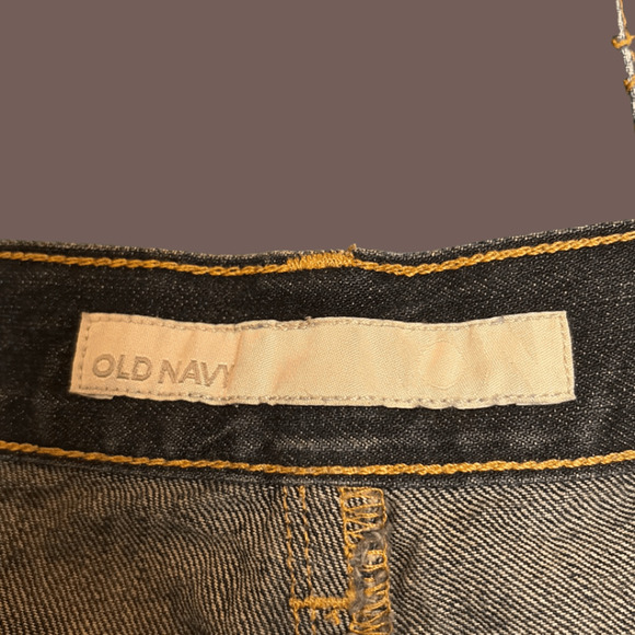 Old Navy Denim Mini Skirt | Distressed Dark Wash | Size 6 | Vintage - Picture 4 of 6